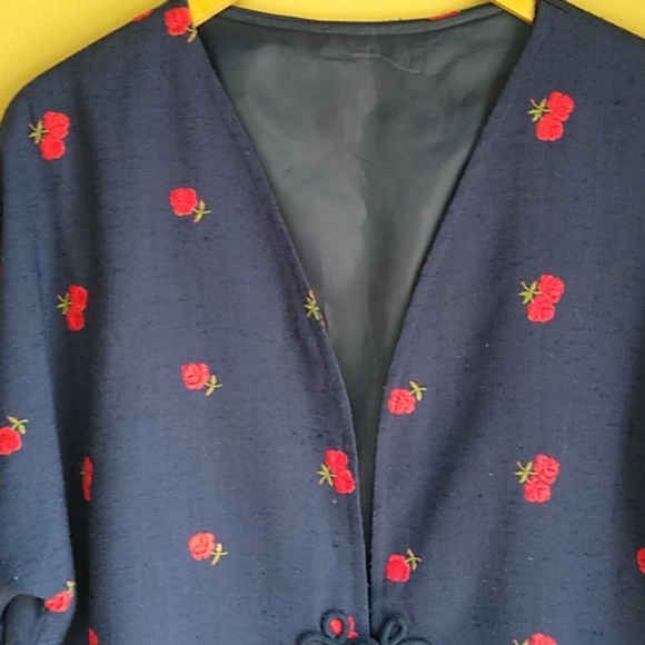 Kimono Roses Blue Red Embroidery Short Sleeve - Picture 3 of 8